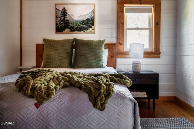 1008 Walini Way, Sevierville, TN 37876