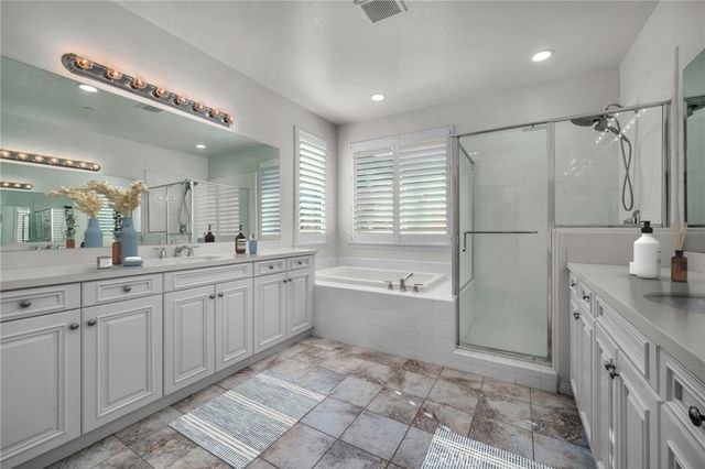 28217 Nield Court, Saugus, CA 91350