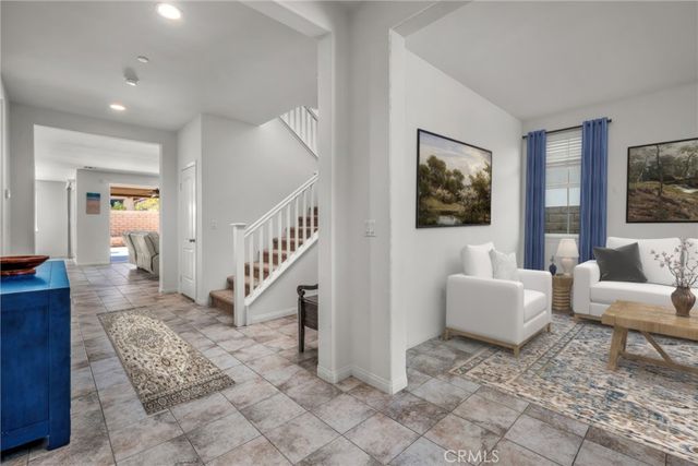 28217 Nield Court, Saugus, CA 91350