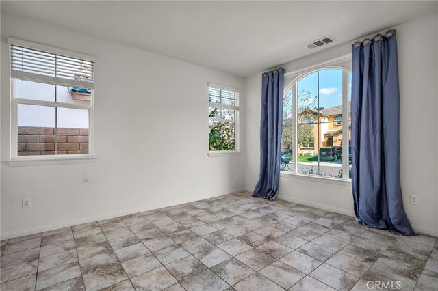 28217 Nield Court, Saugus, CA 91350