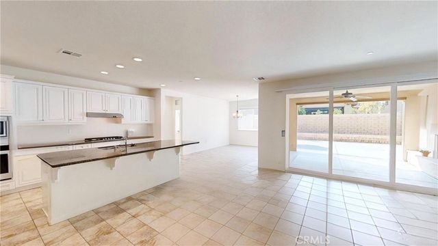 28217 Nield Court, Saugus, CA 91350