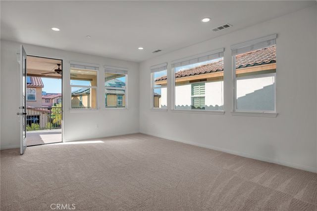 28217 Nield Court, Saugus, CA 91350