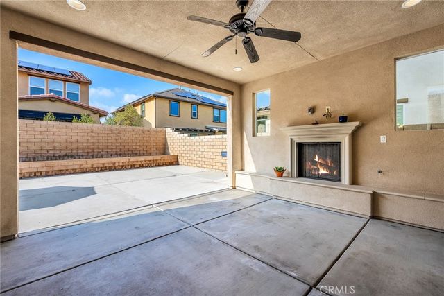 28217 Nield Court, Saugus, CA 91350