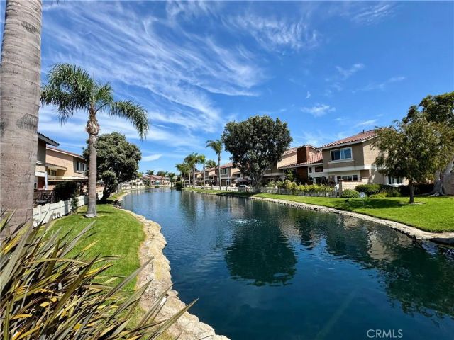7756 Sailboat Circle, Huntington Beach, CA 92648