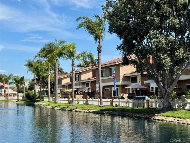 7756 Sailboat Circle, Huntington Beach, CA 92648