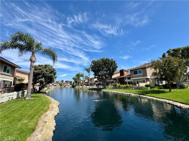 7756 Sailboat Circle, Huntington Beach, CA 92648