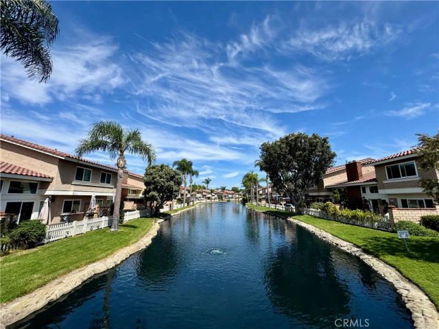 7756 Sailboat Circle, Huntington Beach, CA 92648