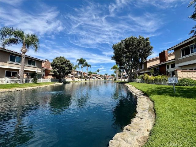 7756 Sailboat Circle, Huntington Beach, CA 92648