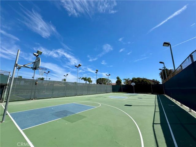 7756 Sailboat Circle, Huntington Beach, CA 92648