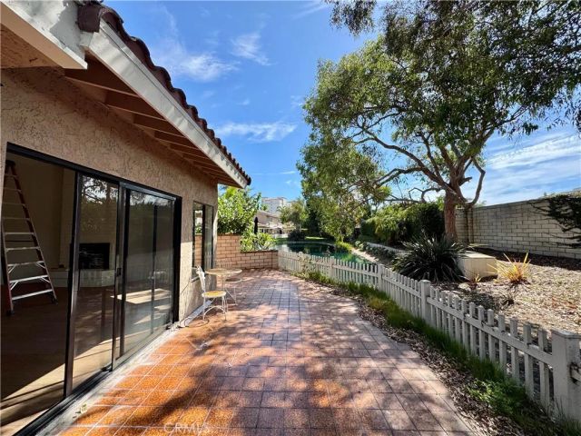 7756 Sailboat Circle, Huntington Beach, CA 92648