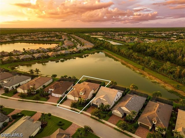 7759 Winding Cypress DR, Naples, FL 34114