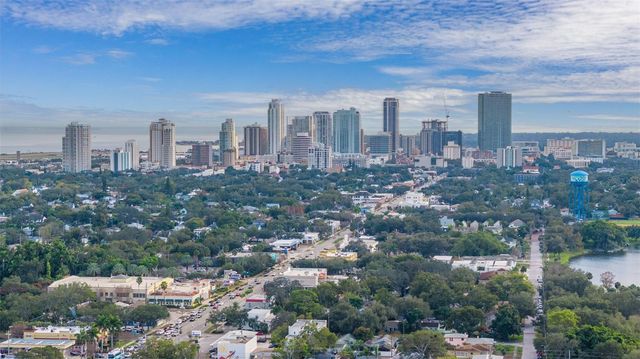 421 25TH AVENUE N, St Petersburg, FL 33704