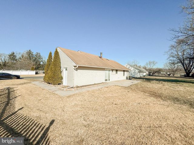 604 COBBLESTONE RD, Williamstown, NJ 08094