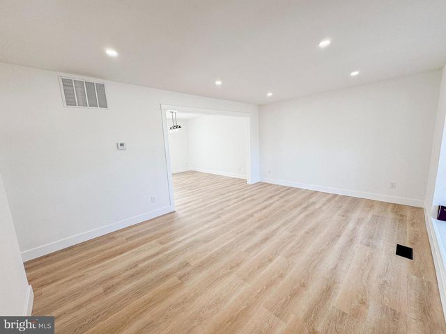 604 COBBLESTONE RD, Williamstown, NJ 08094