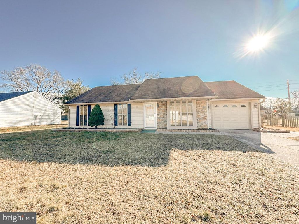 604 COBBLESTONE RD, Williamstown, NJ 08094