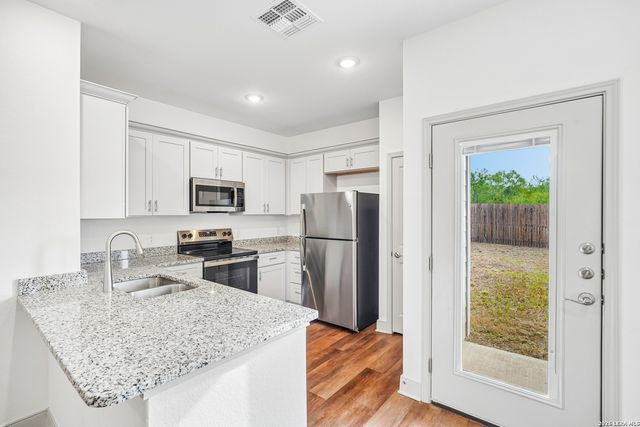 7612 BRIARWOOD PASS, San Antonio, TX 78252
