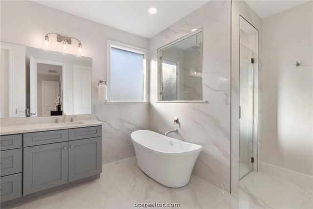 3223 Tamy Lane, Brenham, TX 77833