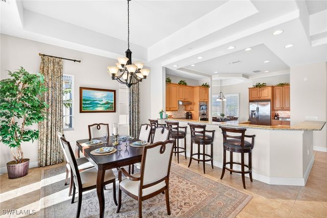 584 Avellino Isles CIR 19302, Naples, FL 34119