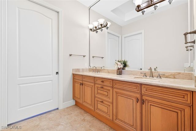 584 Avellino Isles CIR 19302, Naples, FL 34119