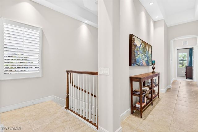 584 Avellino Isles CIR 19302, Naples, FL 34119