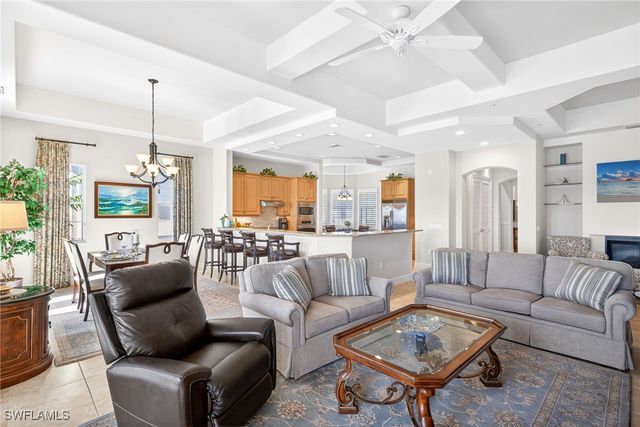 584 Avellino Isles CIR 19302, Naples, FL 34119