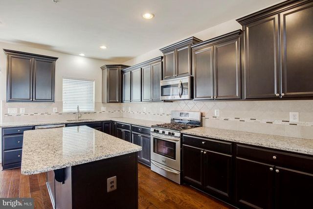 7045 BANBURY DR, Hanover, MD 21076