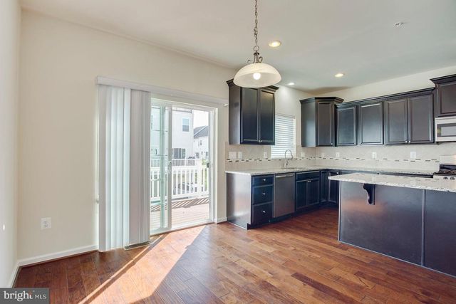 7045 BANBURY DR, Hanover, MD 21076