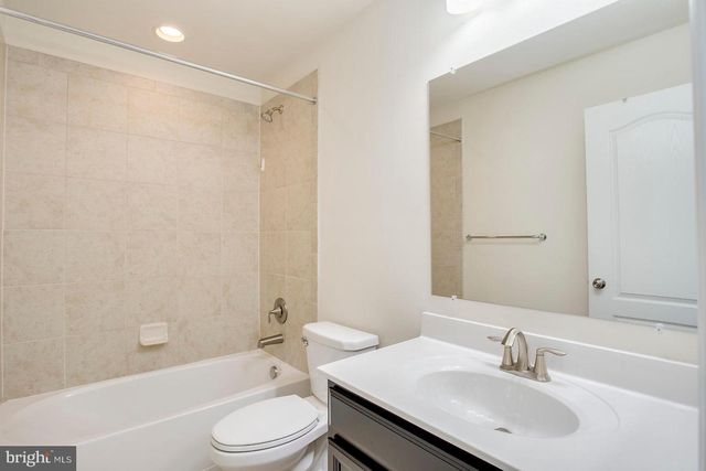 7045 BANBURY DR, Hanover, MD 21076