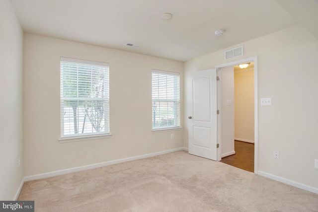 7045 BANBURY DR, Hanover, MD 21076