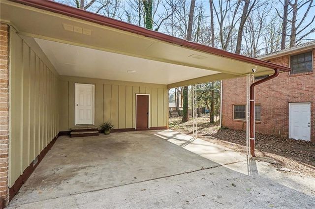 3055 Orbit Circle, Ellenwood, GA 30294