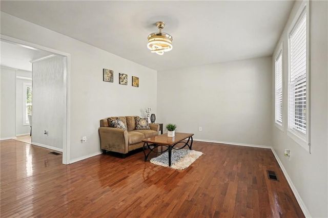 3055 Orbit Circle, Ellenwood, GA 30294