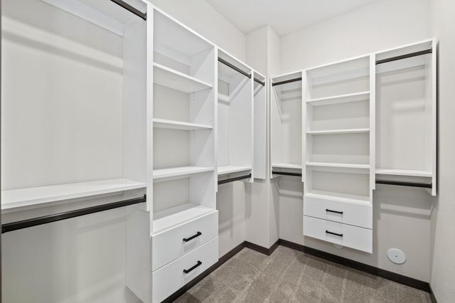 3165 66th Avenue S, Fargo, ND 58104