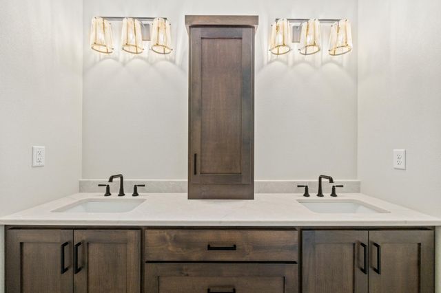 3165 66th Avenue S, Fargo, ND 58104