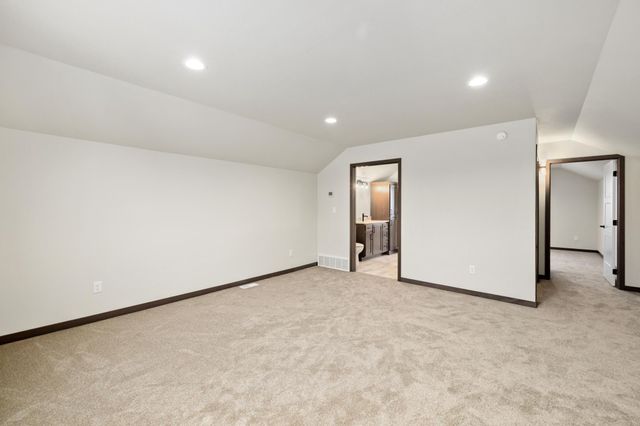 3165 66th Avenue S, Fargo, ND 58104