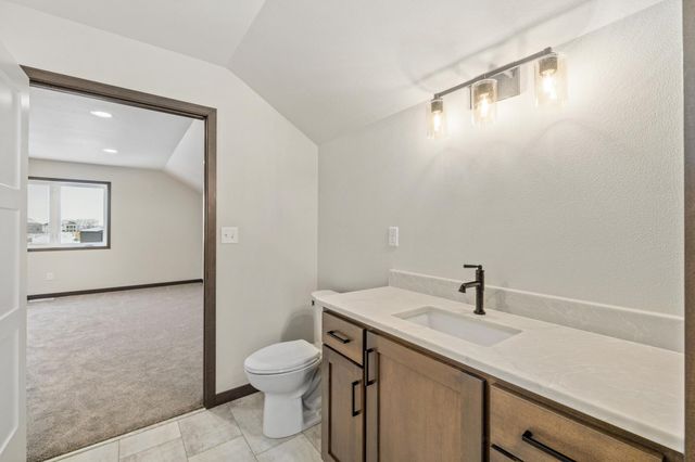 3165 66th Avenue S, Fargo, ND 58104