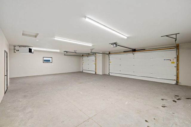 3165 66th Avenue S, Fargo, ND 58104