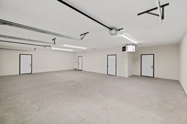 3165 66th Avenue S, Fargo, ND 58104