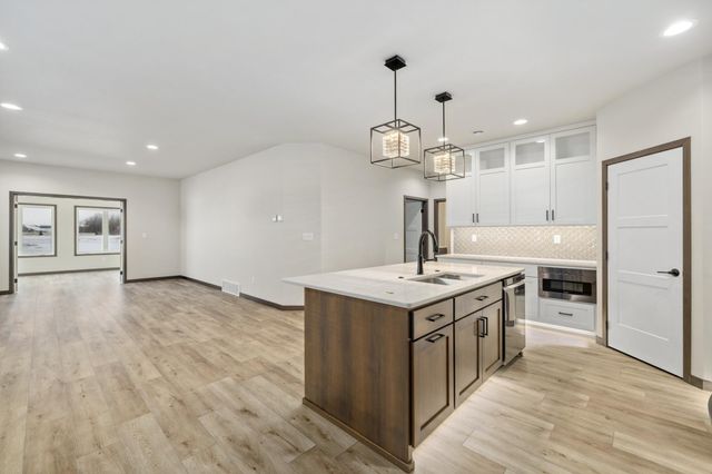 3165 66th Avenue S, Fargo, ND 58104