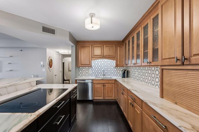 121 Washington Avenue S 701, Minneapolis, MN 55401