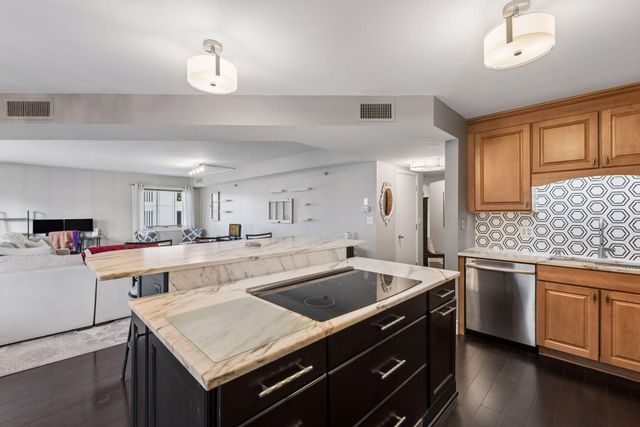 121 Washington Avenue S 701, Minneapolis, MN 55401