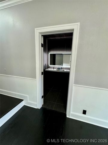 214 E Street SW, Ardmore, OK 73401