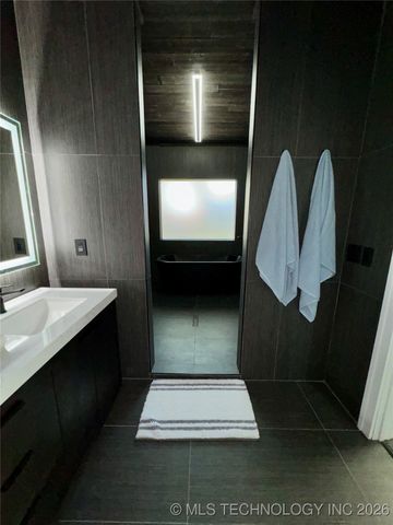 214 E Street SW, Ardmore, OK 73401