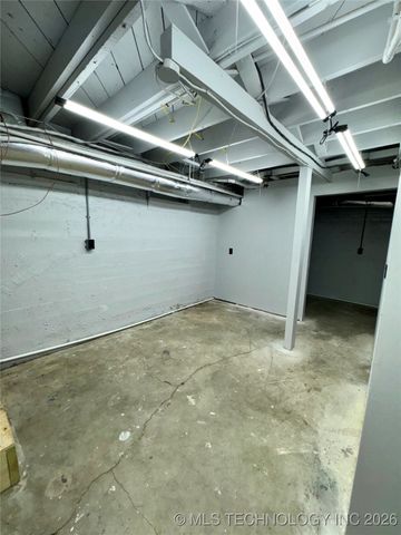 214 E Street SW, Ardmore, OK 73401