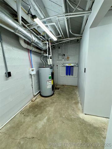 214 E Street SW, Ardmore, OK 73401