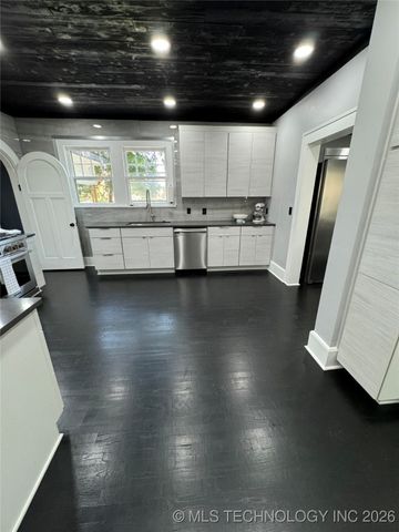 214 E Street SW, Ardmore, OK 73401