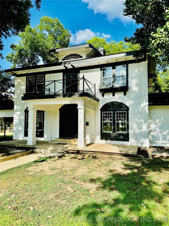 214 E Street SW, Ardmore, OK 73401