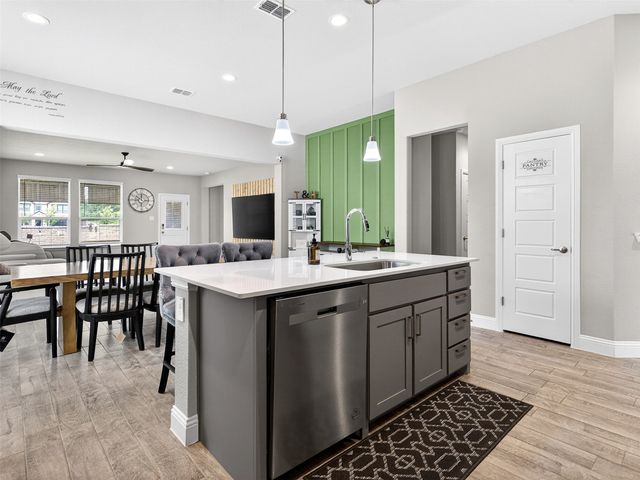2504 Wren Lane, Denton, TX 76205