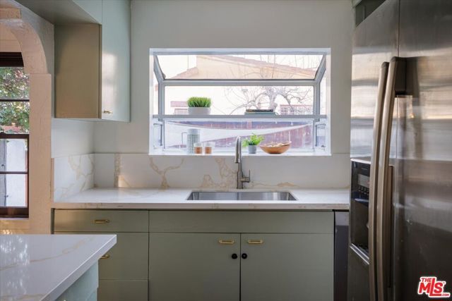 3812 Dover Street, Los Angeles, CA 90039