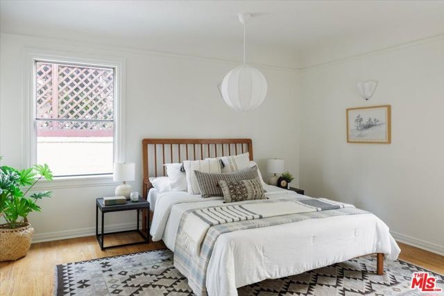 3812 Dover Street, Los Angeles, CA 90039