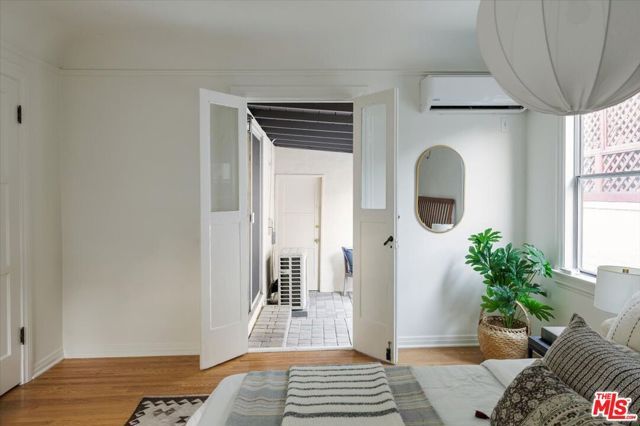 3812 Dover Street, Los Angeles, CA 90039